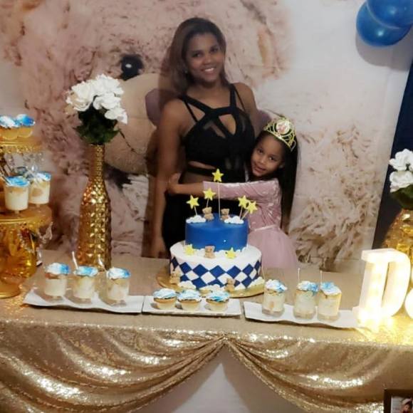 Meet your Posher, Iris - Picture 1 of 1